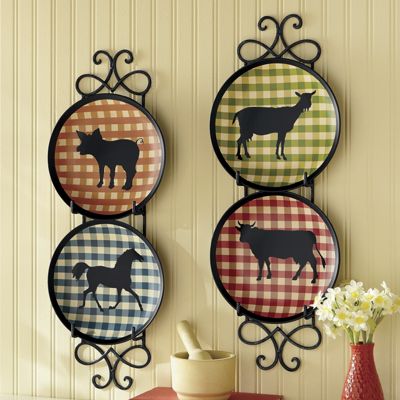 4 piece Farm Animal Plate Set
