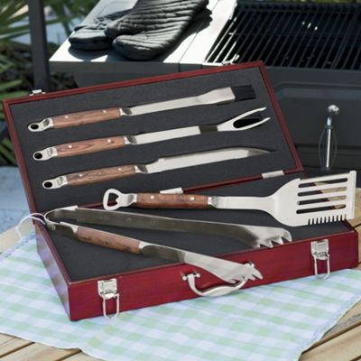 5 piece personalized grill set with case