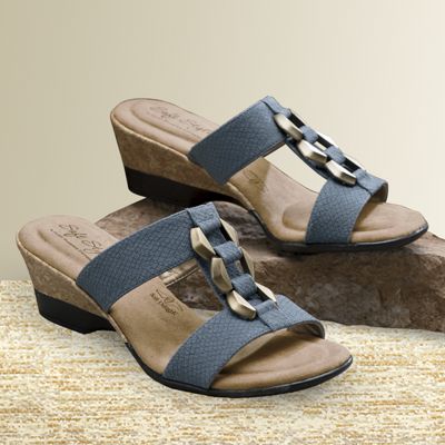 dalis slide by soft style