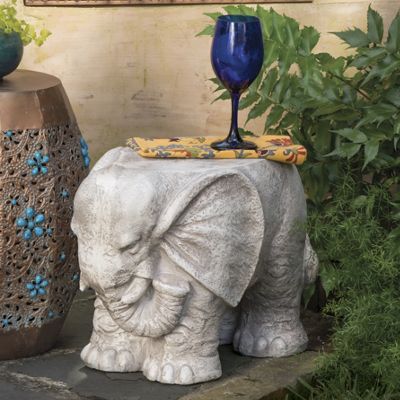 Taburete de elefante de cemento