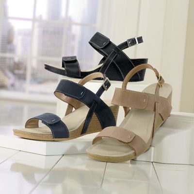 Alto Disco Sandal By Clarks Bendables