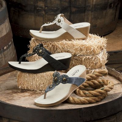 Alto Blues Thong By Clarks Bendables