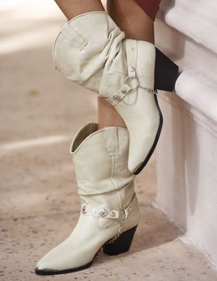 slouch cowgirl boot by dingo