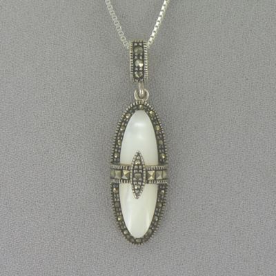 Mother of pearl Oval Pendant