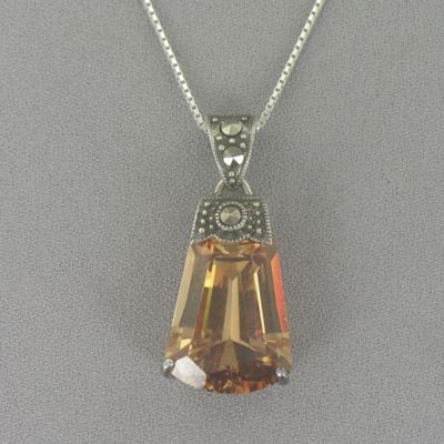 Amber tone Trap Pendant