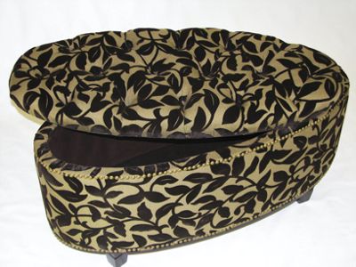 Ora Oval Ottoman
