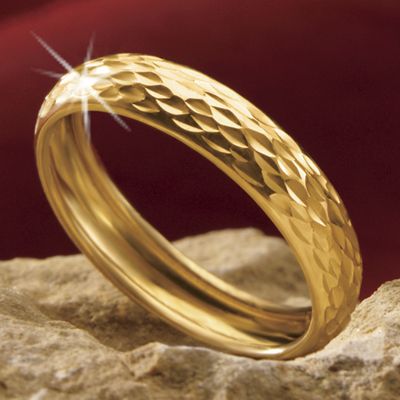 gold diamond cut band
