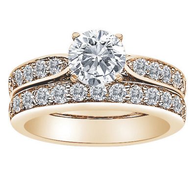 round wedding ring set with cubic zirconias
