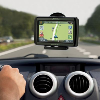 roadmate 4 3 inch touchscreen gps by magellan