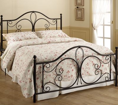 Milwaukee Queen Bed 1