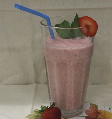 Summer Berry Milkshake Recipe