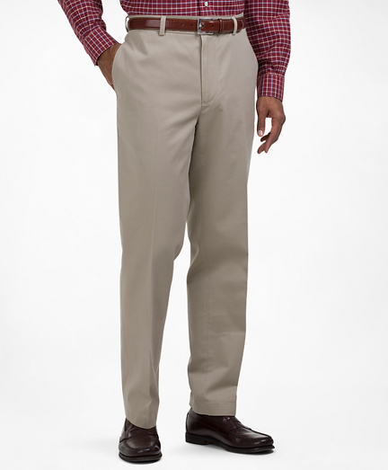 Men's Clark Fit Plain-Front Lightweight Advantage Chinos | Brooks Brothers