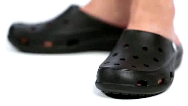 womens freesail crocs