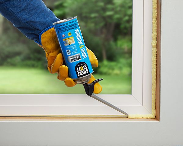 Window Door Insulating Foam Sealant, How To Use Spray Foam Insulation Around Windows