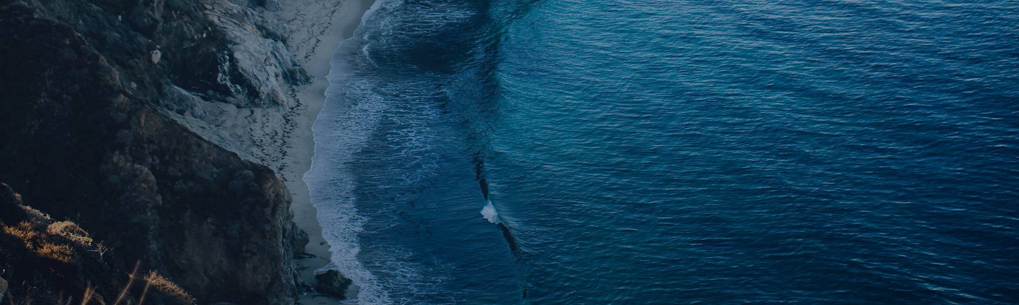 Hero Background Waves Crashing