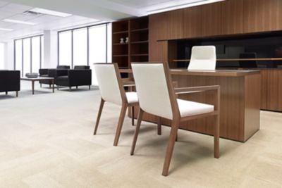 Gunlocke, Minimalist lines. Refined details. Award-winning design. Savor is at home with any desk solution. With rapidly