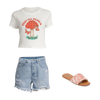 Mushroom Baby Tee, Frayed Mom Shorts & Arizona Lupa Sandals
