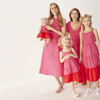 Peyton & Parker Fiesta Pink Tiered Family Matching Maxi Outfits