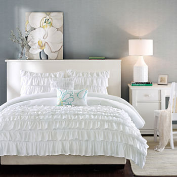 Intelligent Design Demi Ruffled Comforter Set with decorative pillows