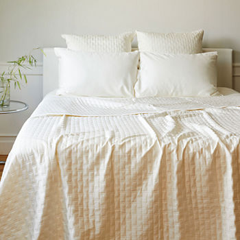 Bedvoyage Rayon from Bamboo Hem Coverlet