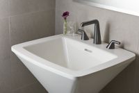Pedestal Sink 4