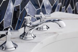 Sink Faucet, Low Spout, Cross Handles