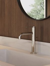 Single-control sink faucet 2