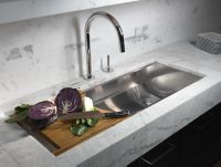 Pull-Down Kitchen Faucet 3