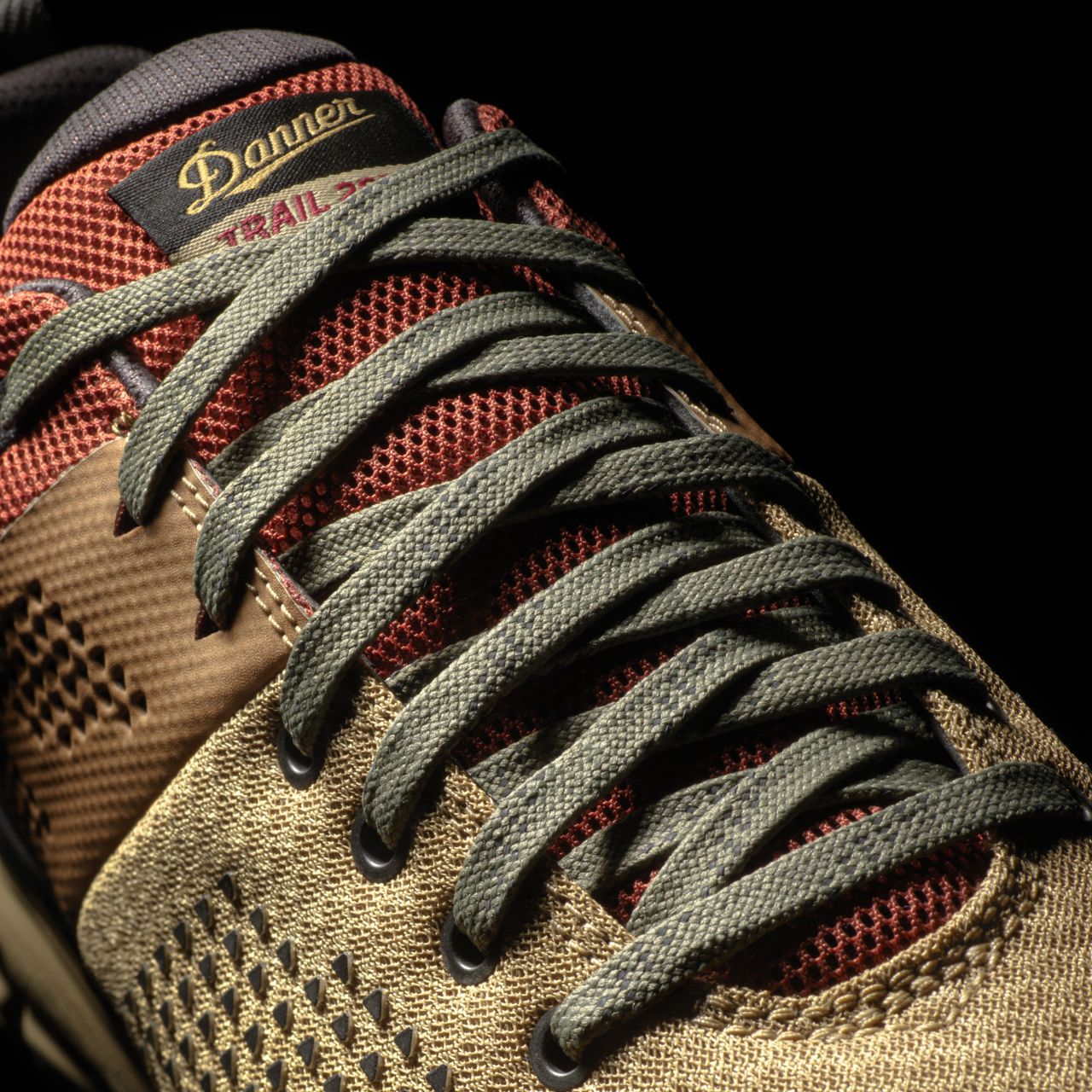 close up image of danner 2650