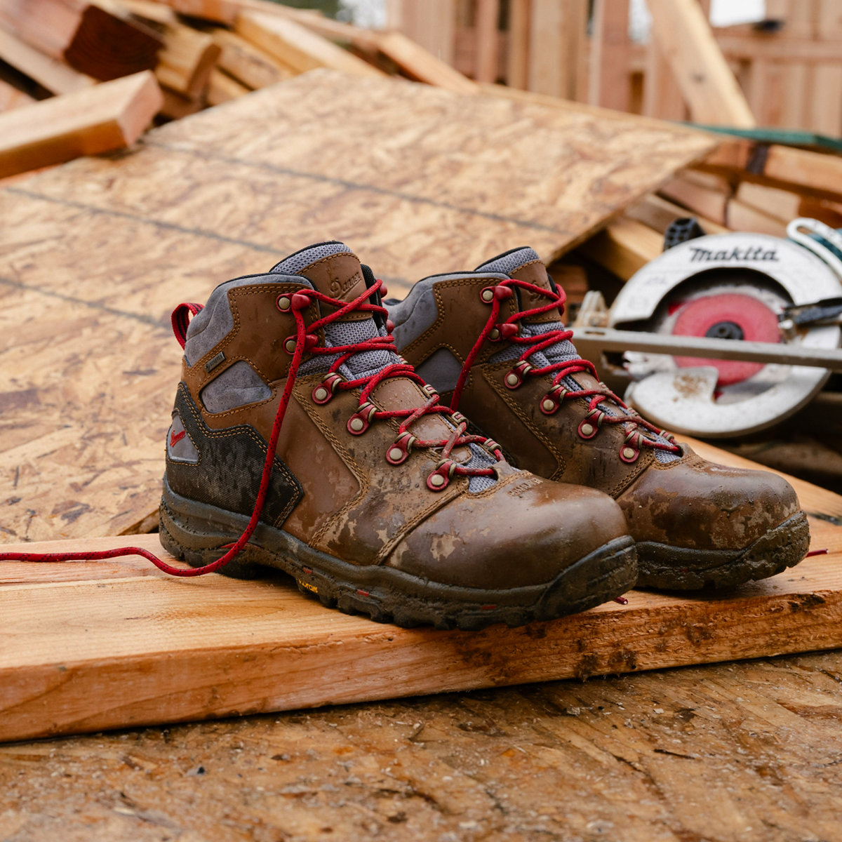 Danner - Vicious 4.5 Brown/Red Composite Toe (NMT)