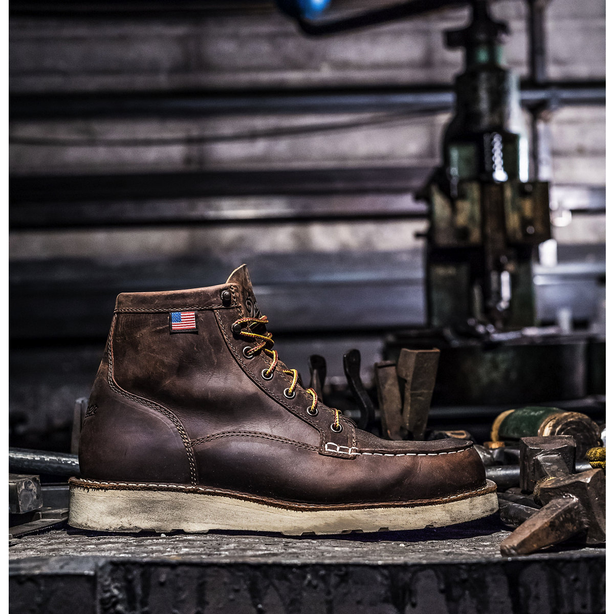 Danner bull run 6 moc toe store work boots