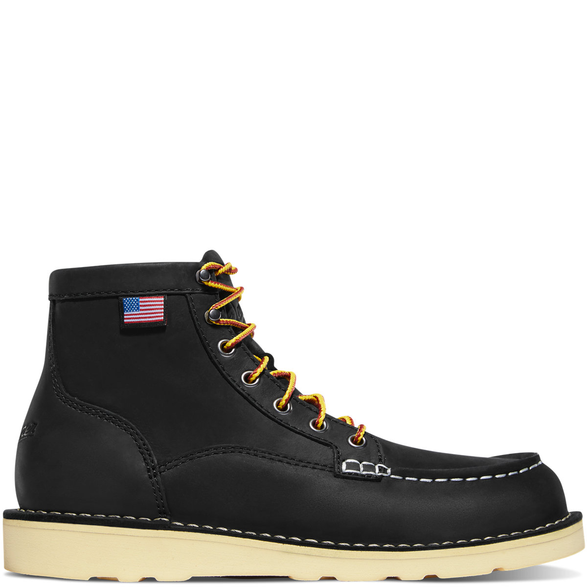 Black boots hotsell moc toe