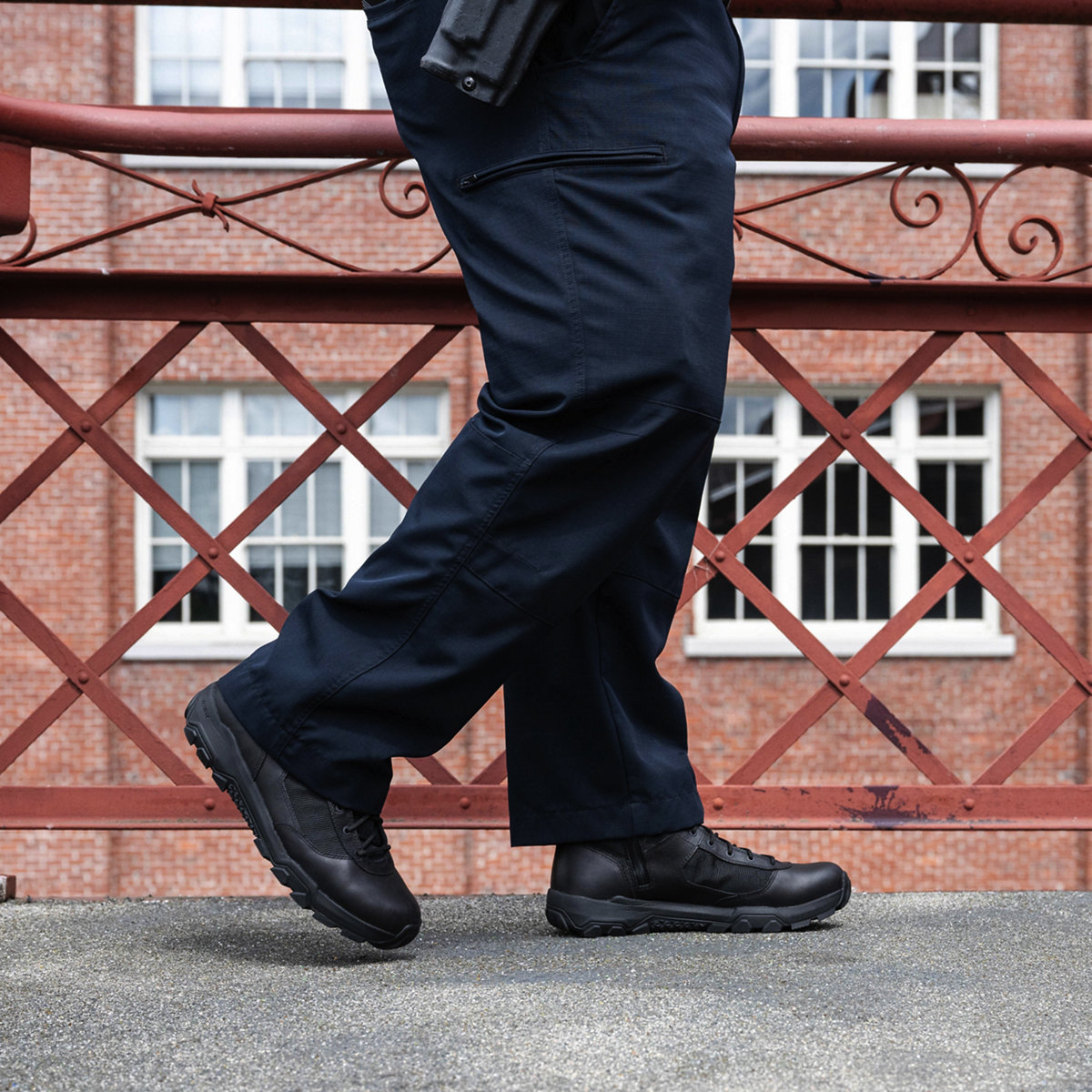 Sonic Side-Zip 6" Black Danner Dry