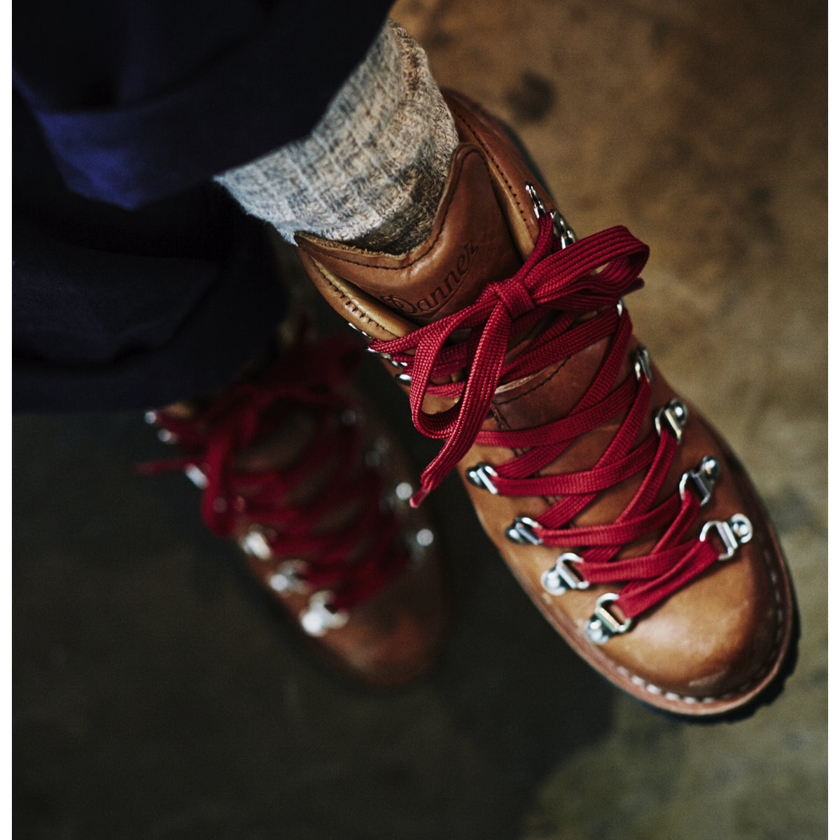 Danner cascade outlet mountain light