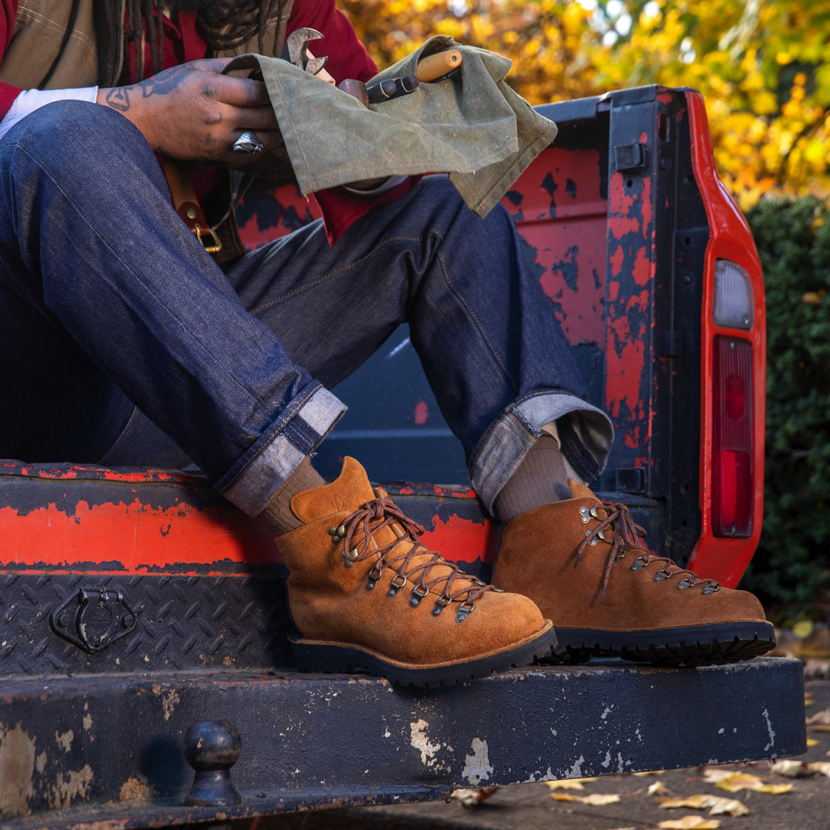 30mm Suede Hiking Boots