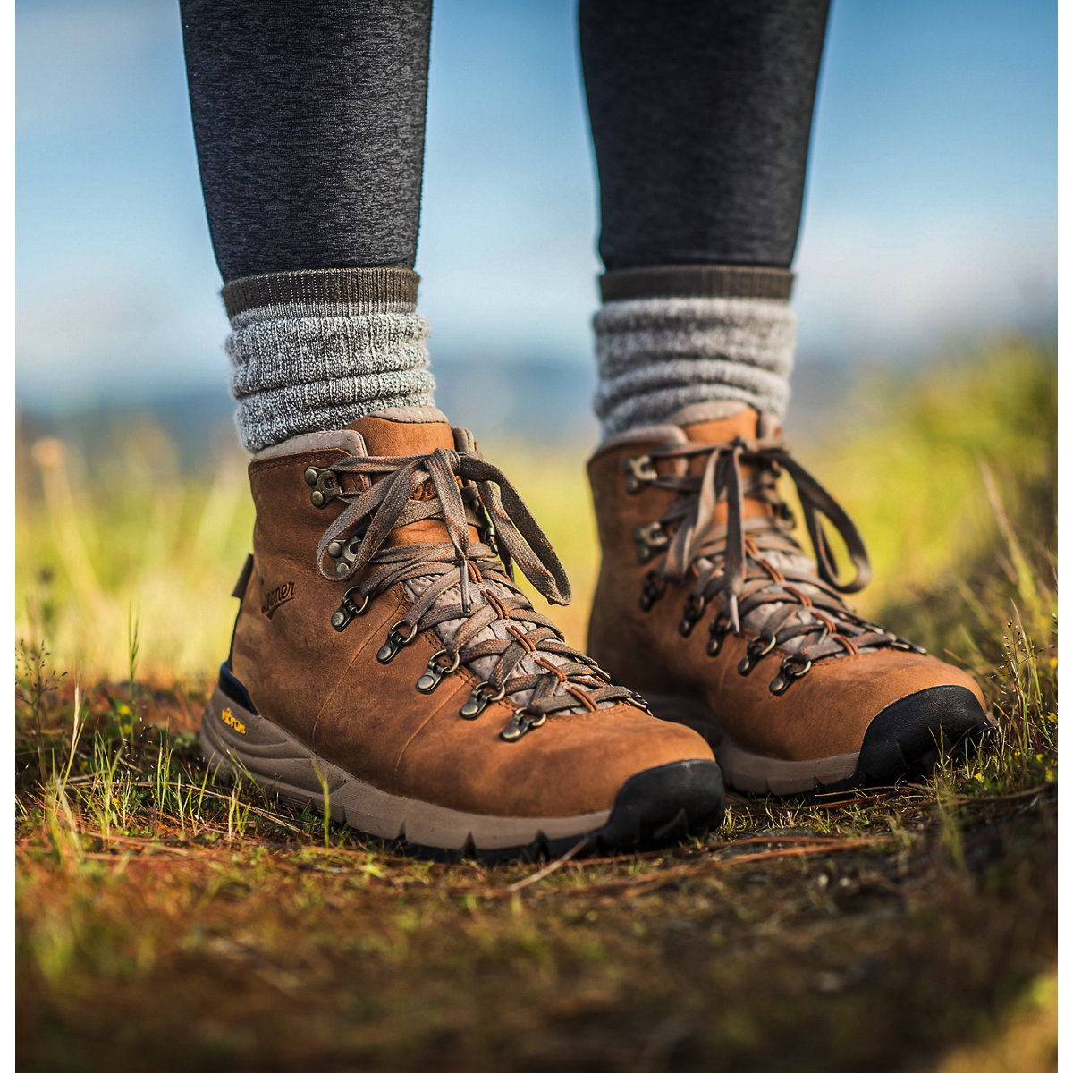 Danner mountain clearance 600 brown red