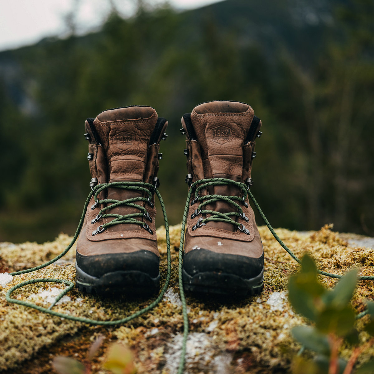 Green hiking clearance boots