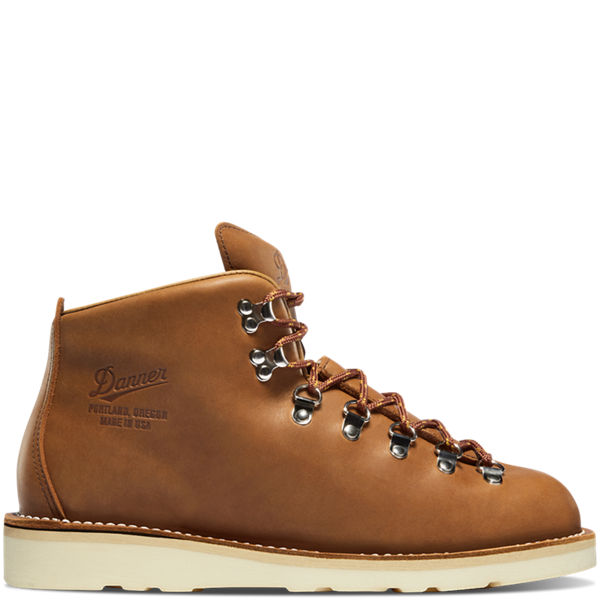 Danner mountain outlet light mens