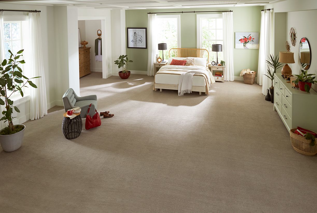 everstrand neutral tone bedroom