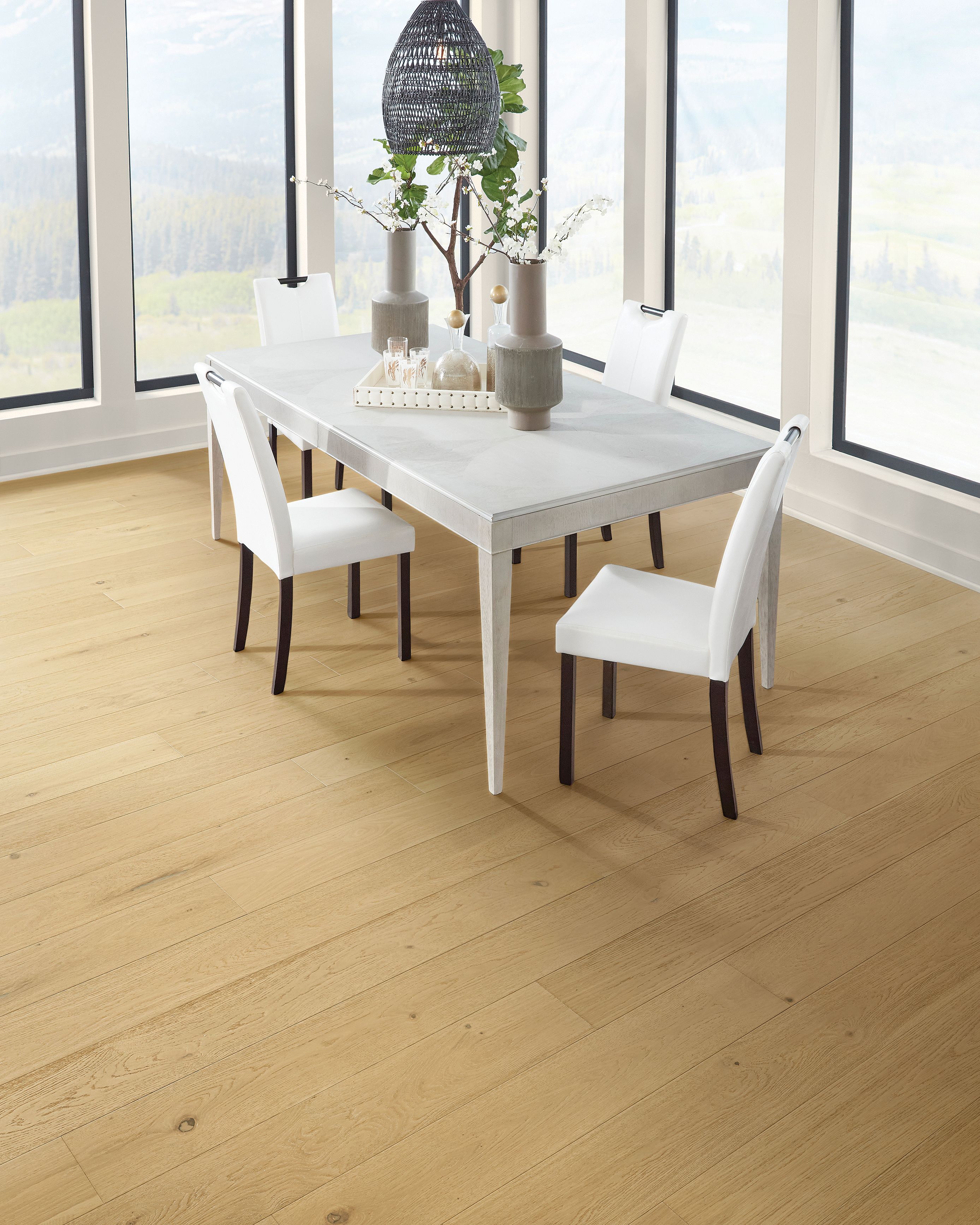 An AnRegalia CrownEmpireKINGSDOWセミダブル TecWood Select Engineered Wood in Aged Linen Oak - Mohawk Flooring