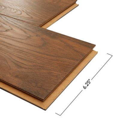 建物 RoadWalker RevWood Plus Laminated Wood in Red Clay Oak - Mohawk Flooring