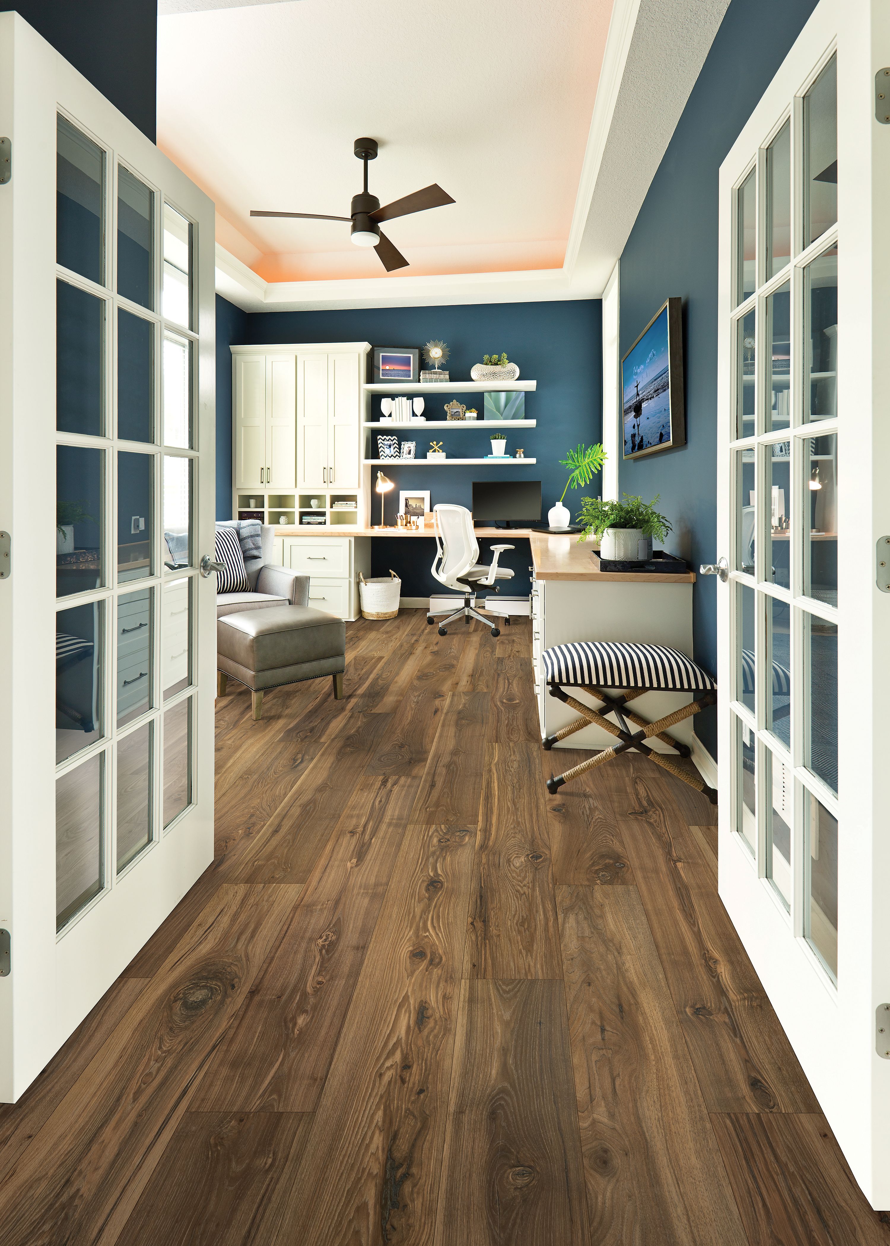 RevWood Premier Laminated Wood in Cliffside Pecan - Mohawk Flooring