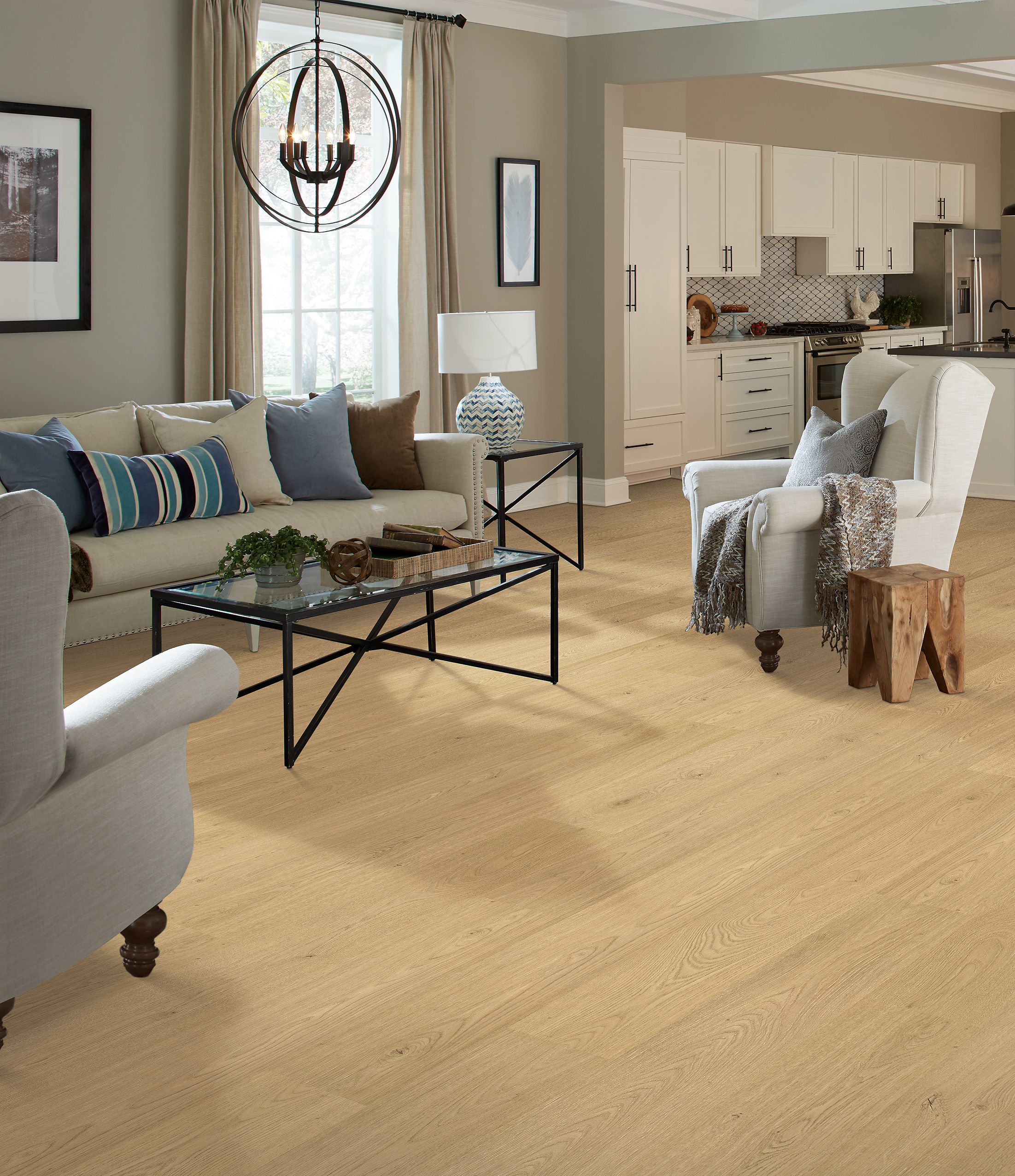 Hampton Villa, Golden Hour Oak, Laminated Wood | Mohawk Flooring