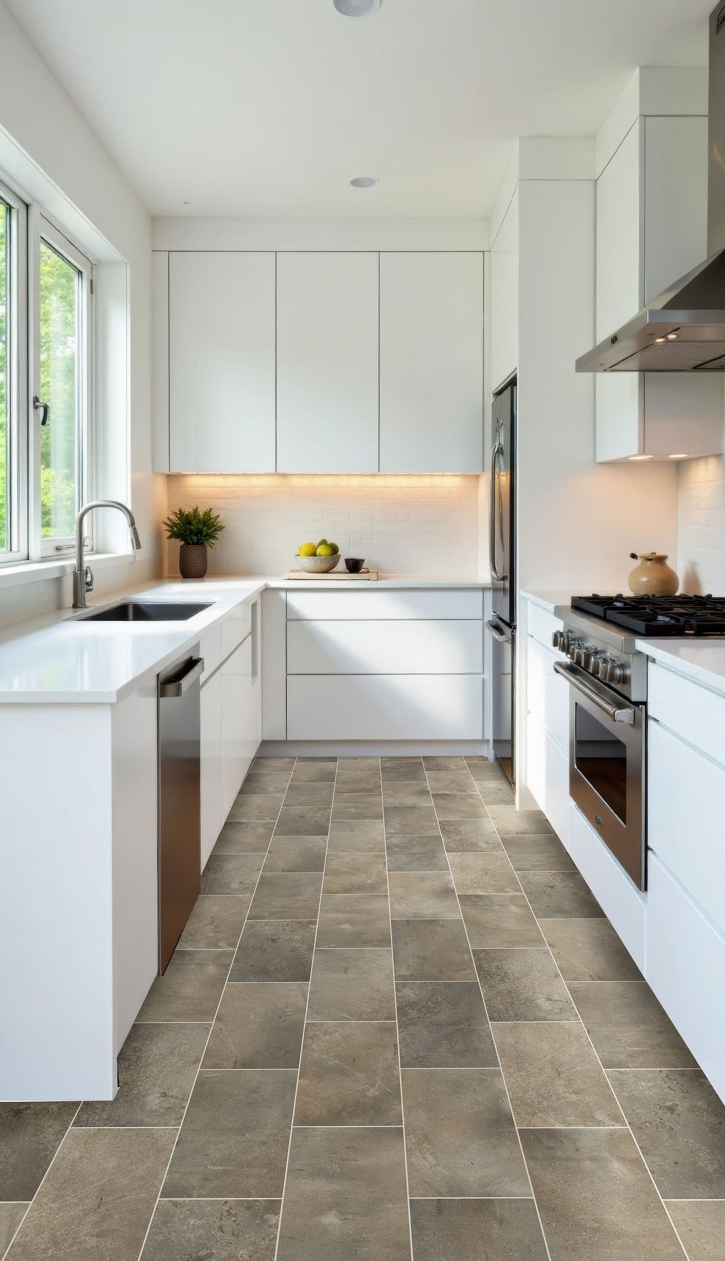 Fieldcrest, Stucco Grey, Resilient / Vinyl | Mohawk Flooring