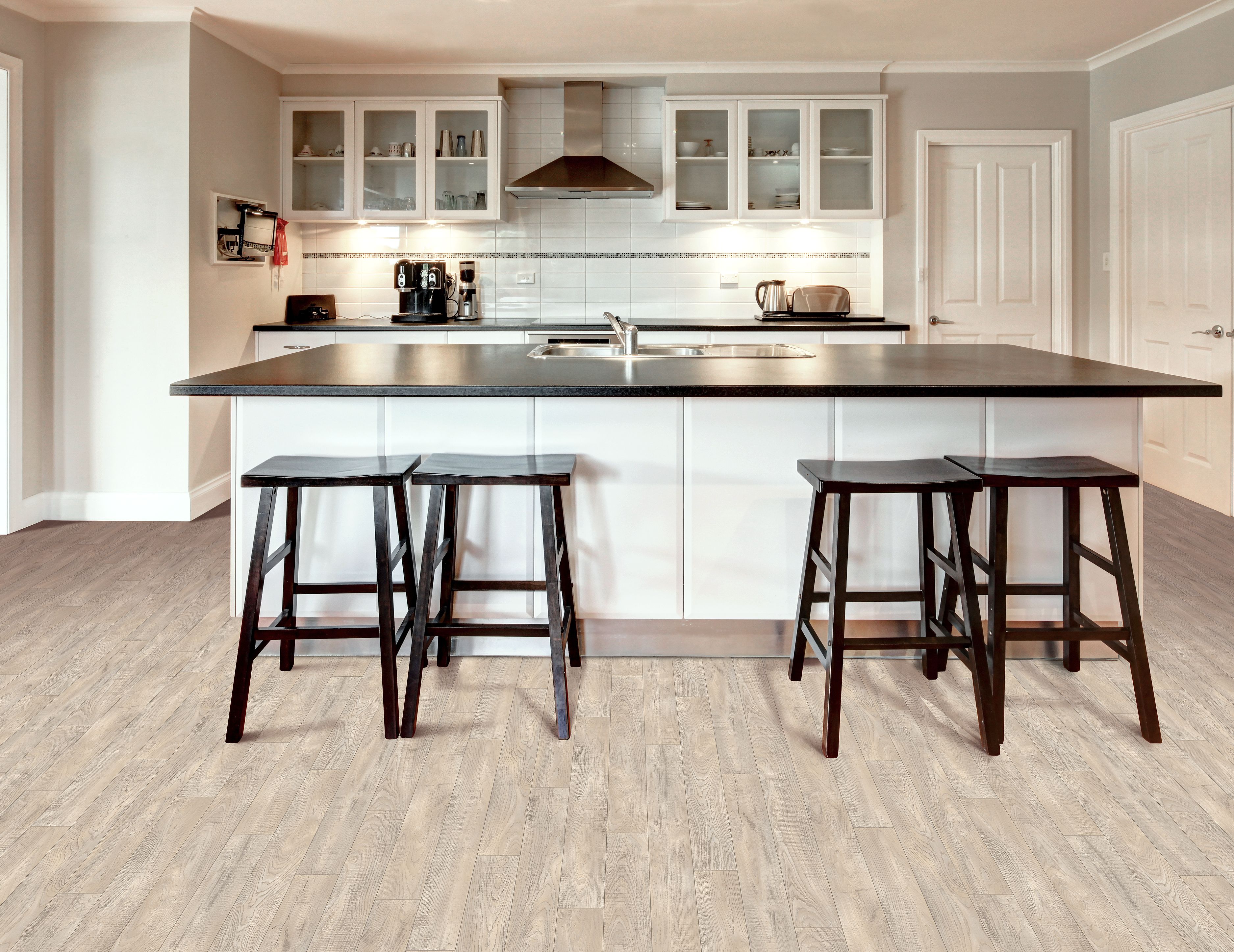 Tempris, Ashford Oak 739, Resilient / Vinyl | Mohawk Flooring