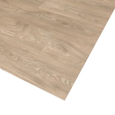 VersaTech Select Resilient / Vinyl in Almond Latte - Mohawk Flooring