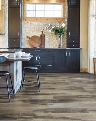 SolidTech Select Resilient / Vinyl in Raccoon - Mohawk Flooring