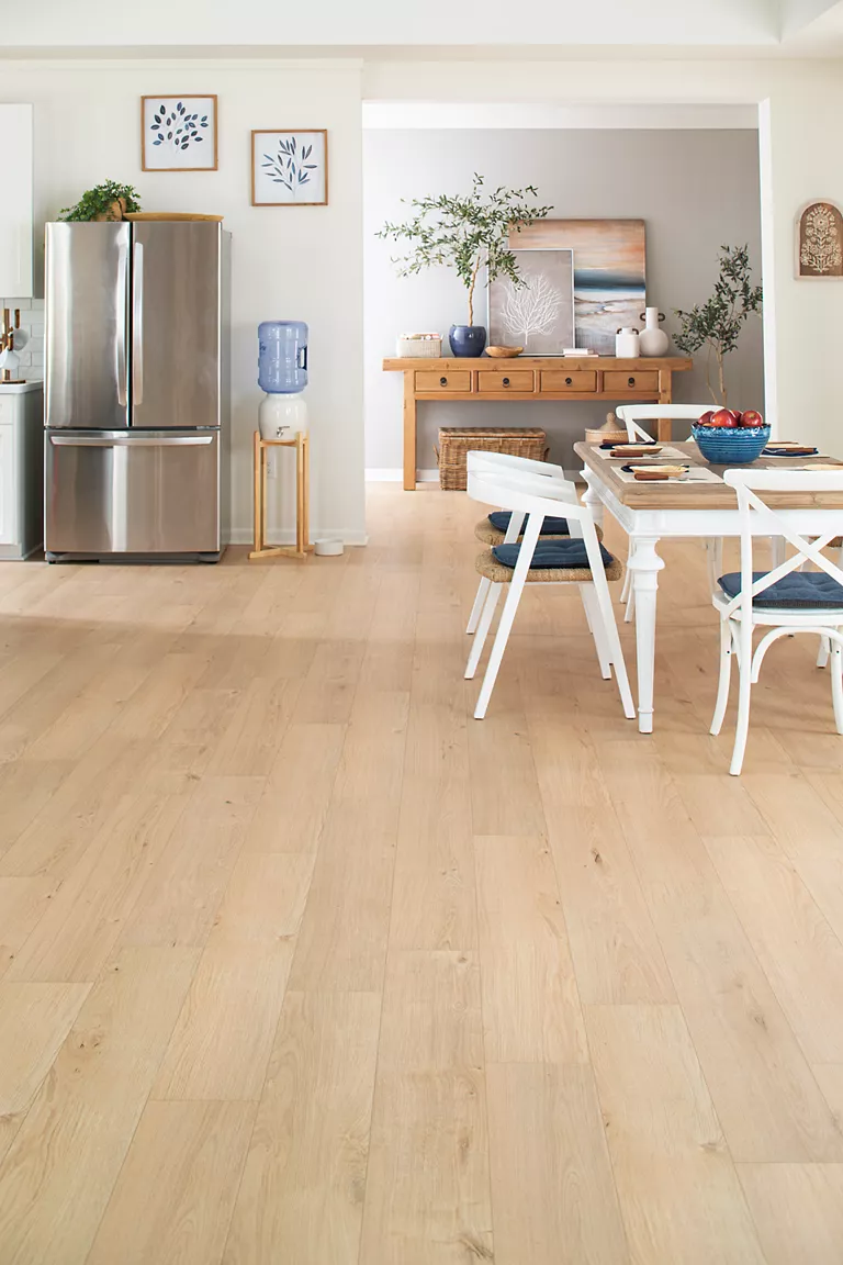 solidtech r kitchen scene