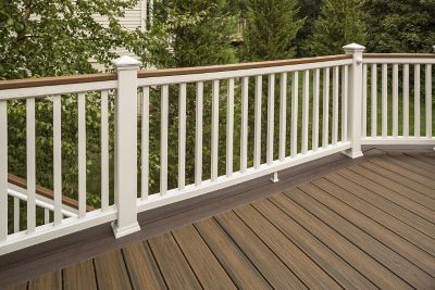 Transcend beveled deck rail in Tree House brown with black aluminum ...