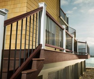 Rampe de terrasse Trex blanche